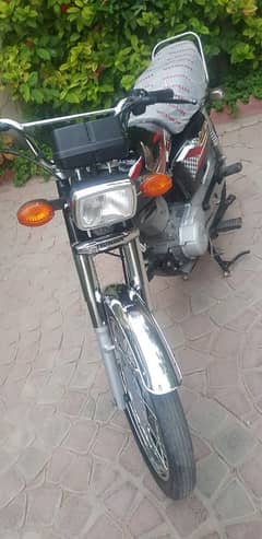 Honda CG 125 Karachi 6 month