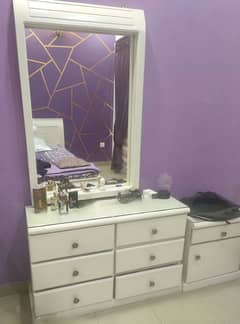 Single bed set, price negotiable