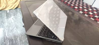 Acer C740 4GB RAM 128GB SSD