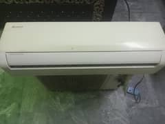 Gree AC.    0. -3-1-0.7-7-29-3-1-8