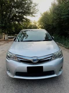 Toyota Corolla Axio 2013 Hybrid