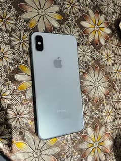 pta approved iPhone xs max 256 gb with original battery health 76%