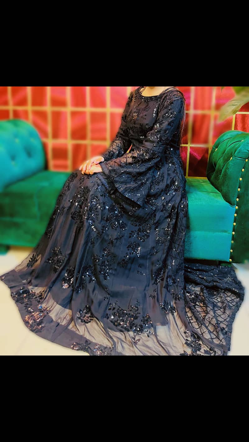 Designer Maxi, only wore for 2hours , Size Small - Medium , flared Max 3