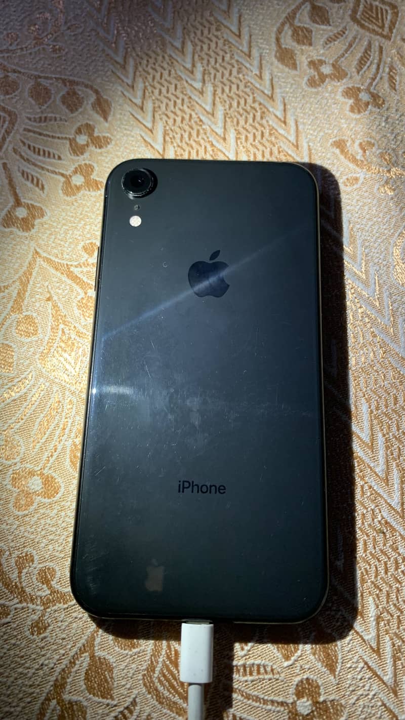 iPhone XR 0