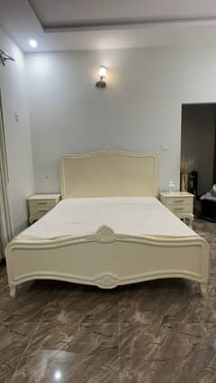 Full white beige bed set