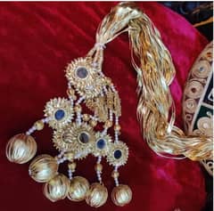 Mahira golden paranda.