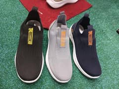 ala quilty k boots jogar men sandals bhot achey rate pay apko mil jayg