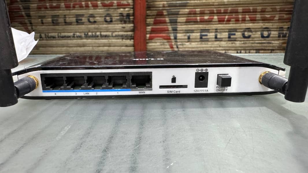D-Link 4G LTE Sim Router + WAN Port DWR-921 Non PTA 7