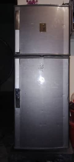 Dawlance fridge only one year use