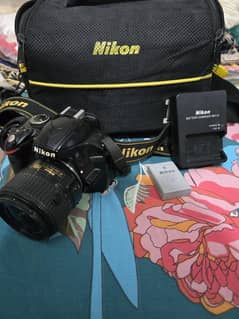 Nikon D3200 Camere For Sale