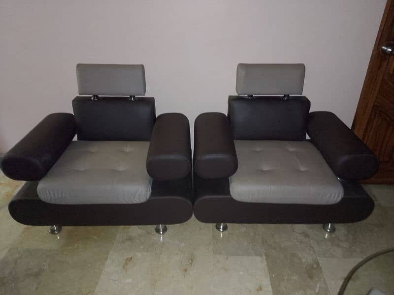 Leather Sofa Set  with unique table 4