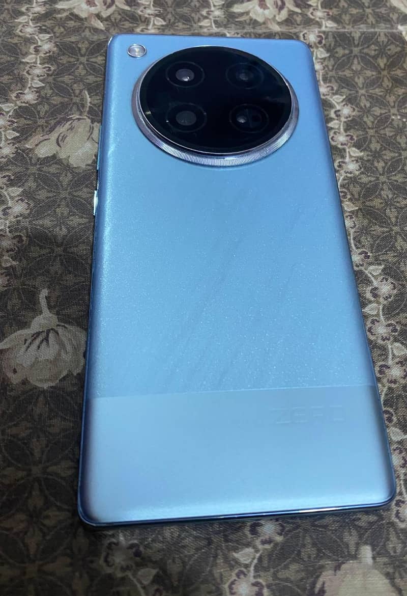 NO EXCHANGE infinix zero 40 10/10 read full add then msg 1
