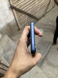 I am sealing tecno camon 19 box wala set hy al ok 6:128