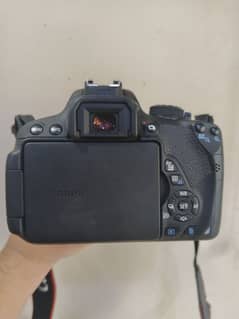 canon 700D 18 55 lens