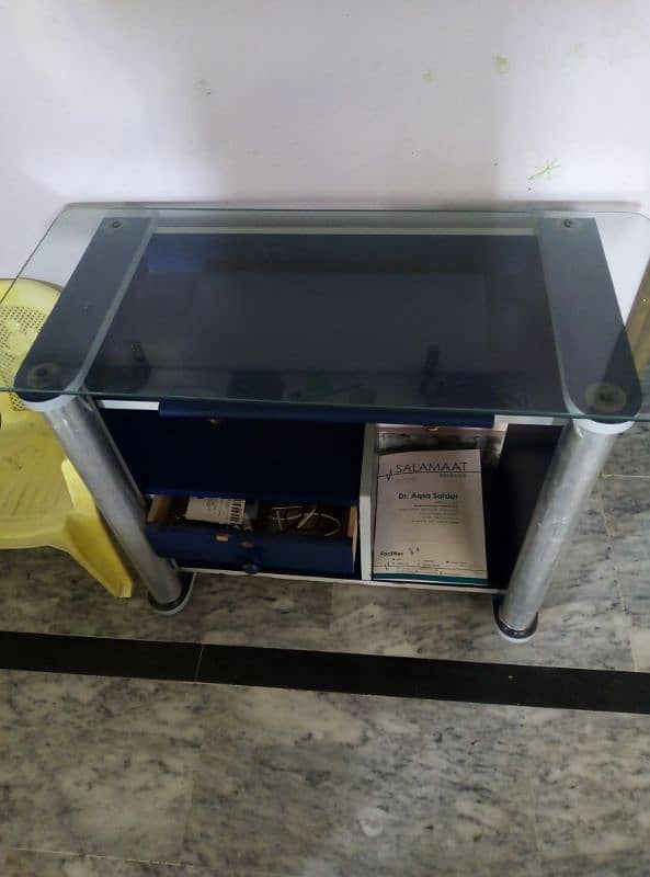 COMPUTER TABLES 0