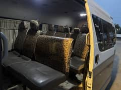 Toyota hiace 229 auto door