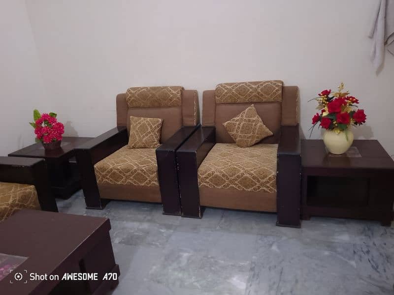 7 Seater sofa set with center & side tables 3