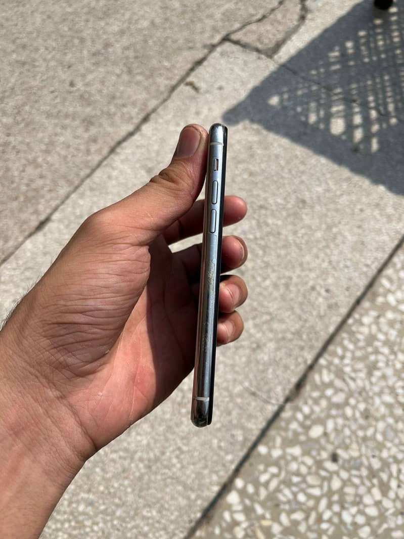 iPhone 11 Pro 512gb FU non pta read add 2