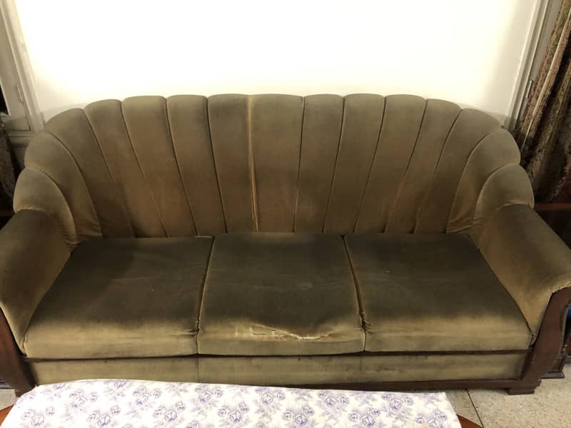 Sofa set with two tables 0