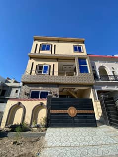 5 Marla Brand New House For Sale In Park View City Lahore