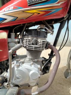 united 125