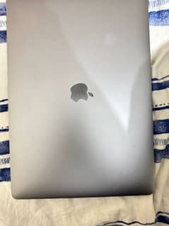 MacBook Pro 16-inch (2019) 32gb ram Intel i9