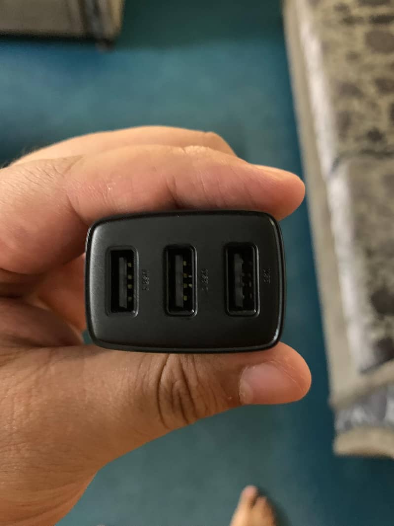 Baseus 3 USB Port 17 Watt Fast Charger Android Type C Micro Usb 1
