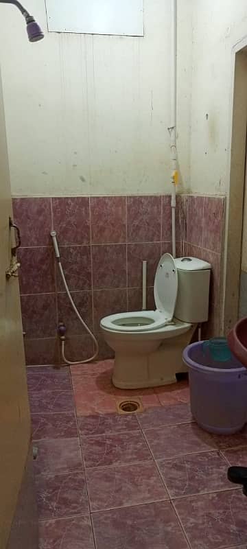 Flat For Sale Situated In Gulshan-E-Iqbal - Block 10-A 9