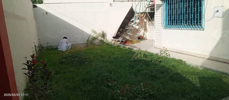 Office Of 400 Square Yards Available For rent In Gulshan-e-Iqbal - Block 5 17