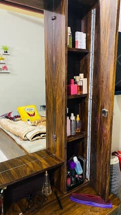 dressing table