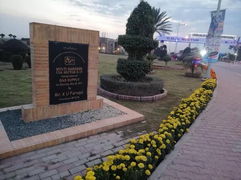 Beautiful 14 Marla Corner Plot Available In Multi Gardens C Block. 3