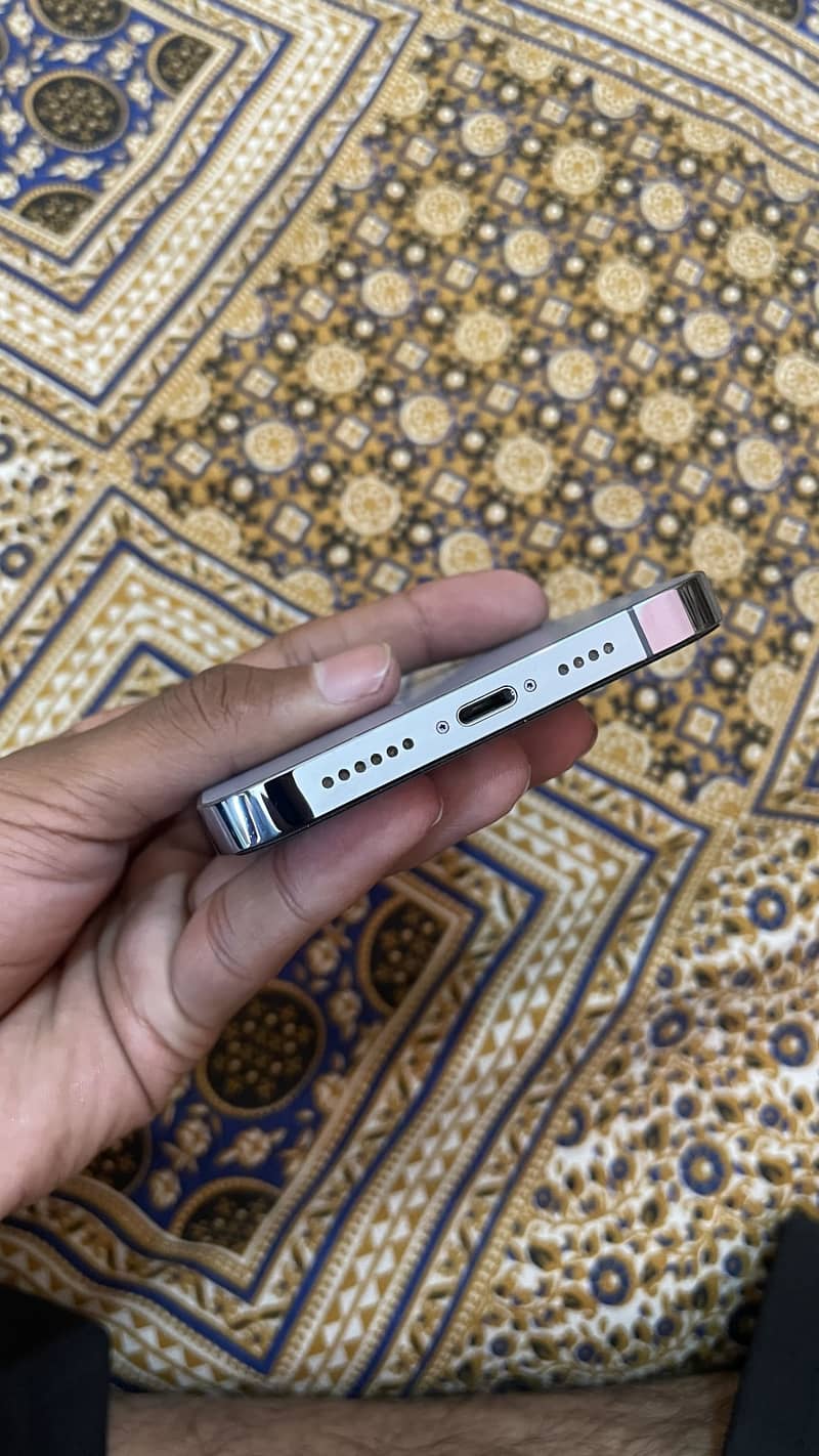 iPhone 13 Pro 1