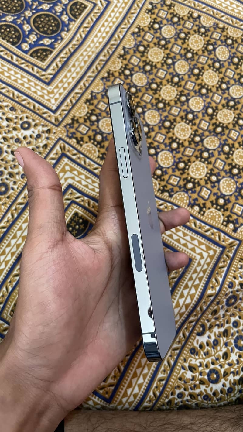 iPhone 13 Pro 3