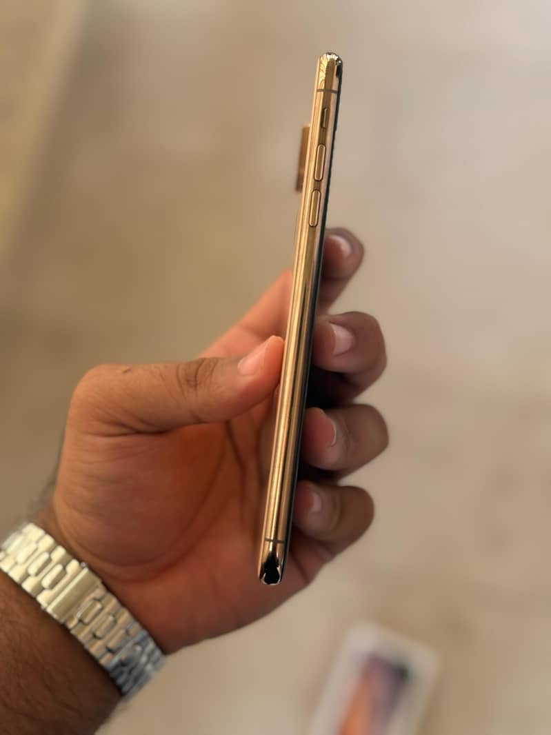 iphone xsmax pta approved 0