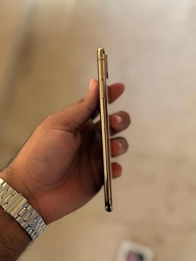 iphone xsmax pta approved 3