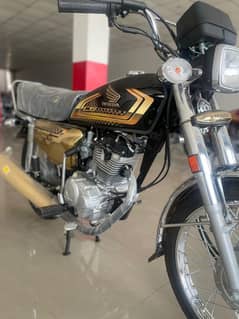 Honda cg125s gold edition and crome edition 2025 model