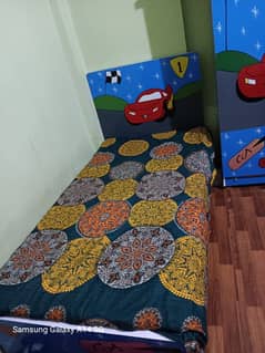 beds and warddrobe for sell