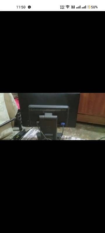 HP Computer LCD 4