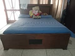 Master Bed with Matress for Sale