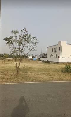 kanal Corner Facing Park 70 feet road Y block phase 7