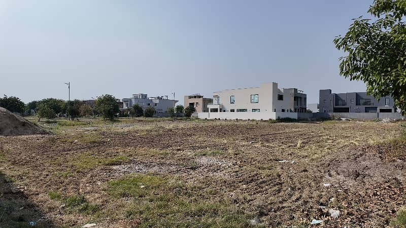 Back Of Main - 1 Kanal Top Location Plot No- 345 Block P Phase 7 DHA Lahore For Urgent Sale 5