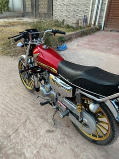 CG 125 available for sale self start bike