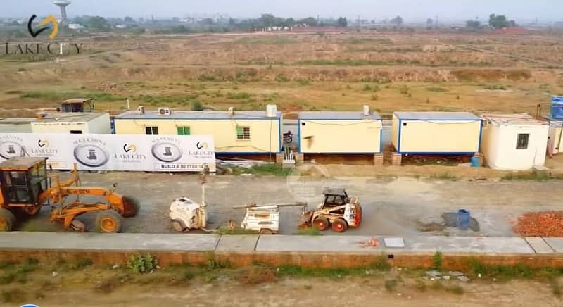 10 Marla Residential Plot For Sale In J Block 1