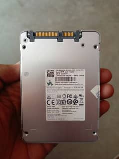 256gb ssd slightly used 10/10 100 health