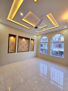 5 Marla Corner Designer House Available in G-14/4