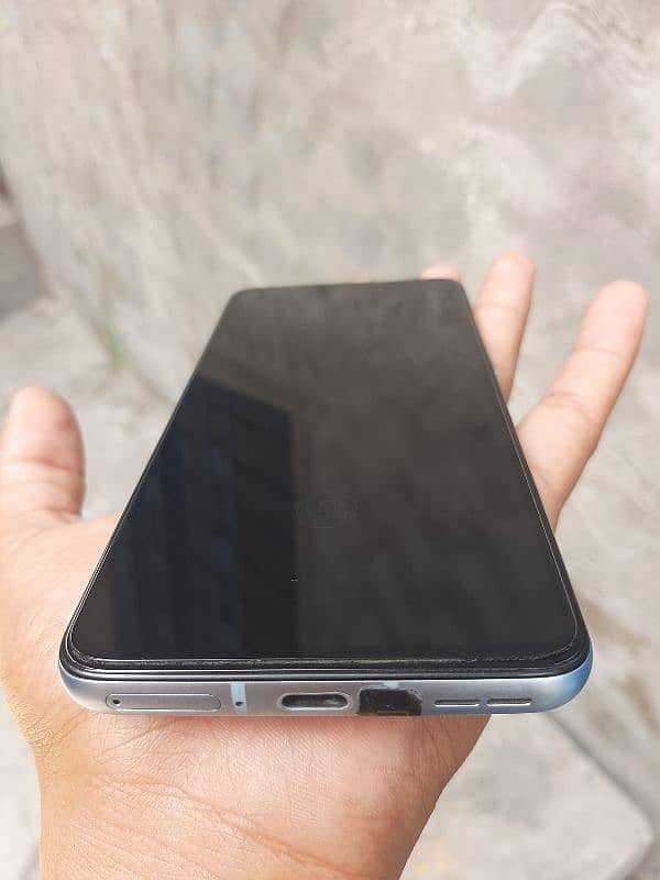 One Plus 9R -10/10  Condition 12RAM-256ROM 4