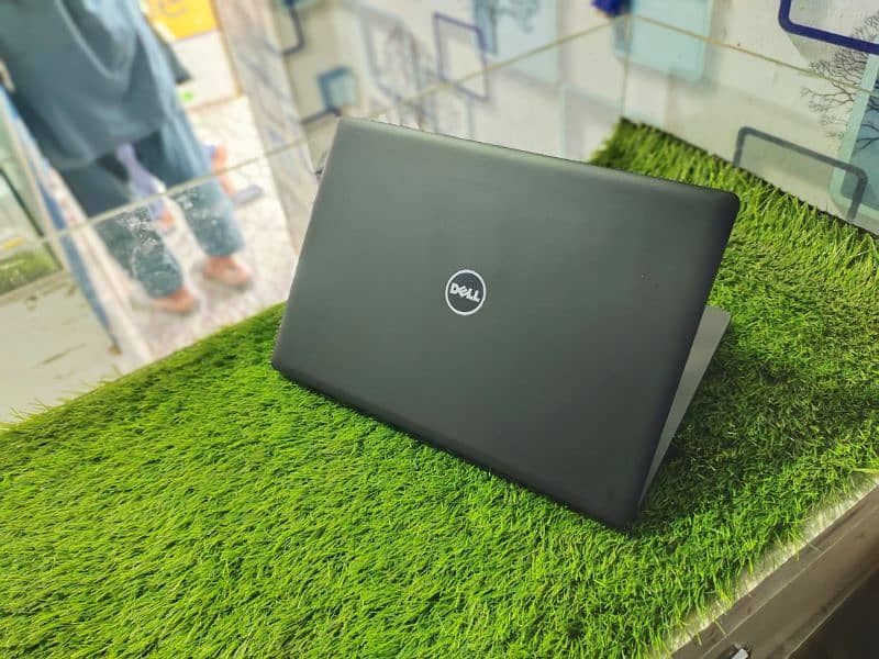Dell latitude 5280 i5 7th generation 3