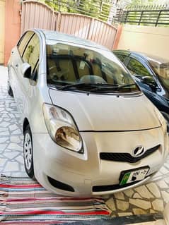 Toyota Vitz 2008