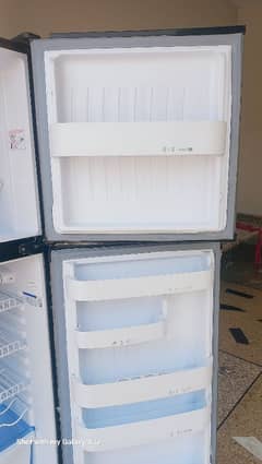 ORIENT REFRIGERATOR LARGE SIZED