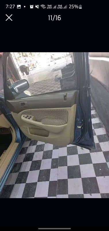 Honda Civic EXi 2005 8